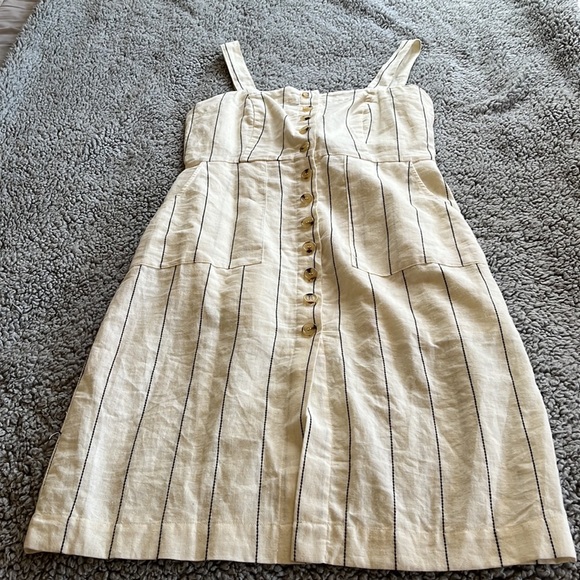 Forever 21 NWT Women’s Large Woven Cream Linen Cottagecore Button Up Dress. - Picture 2 of 8